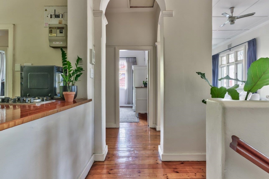 To Let 2 Bedroom Property for Rent in Vredehoek Western Cape